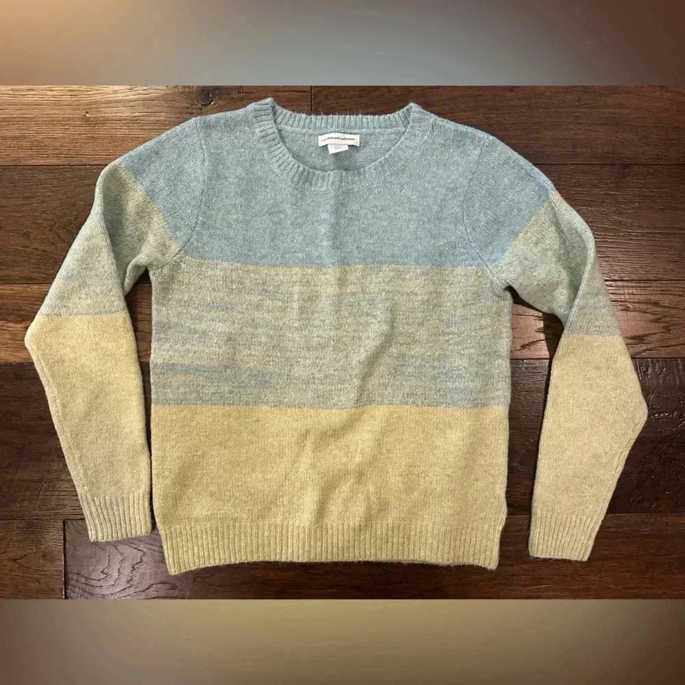 Cupcakes and Cashmere Blue/ Cream Ombré Sweater- Size Small